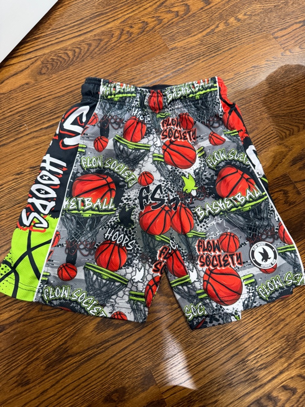Flow Society YM basketball print shorts